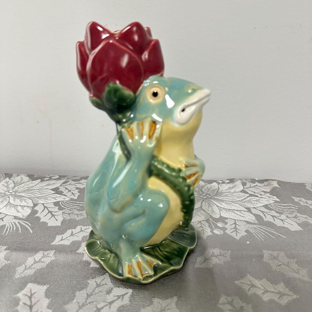 Vintage Majolica Style Ceramic Frog Candle Holder Lotus Flower Figurine -China